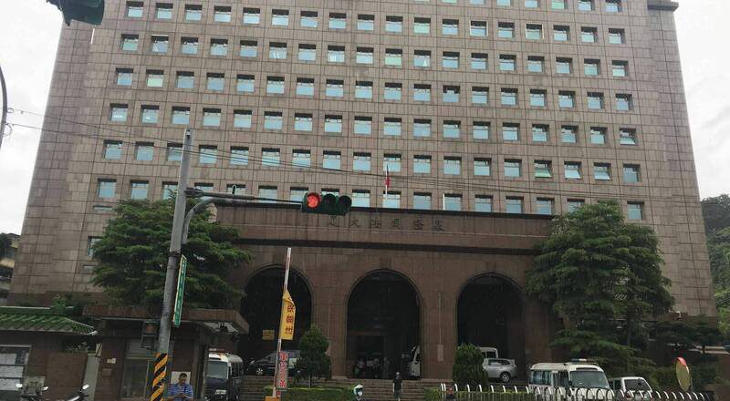 保一警找國中生口交獲緩刑 手機內又揪出其他少年私密照被起訴