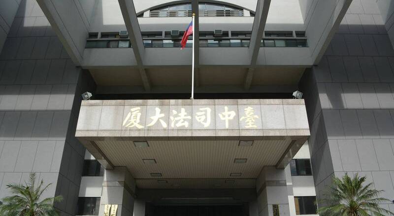 獨家》性侵32小球員還拍片 台中棒球教練松志彬90罪判刑