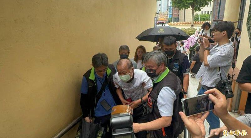 土城殺妻男拒透露棄刀處 警土法鍊鋼國道路肩沿線目視才找到