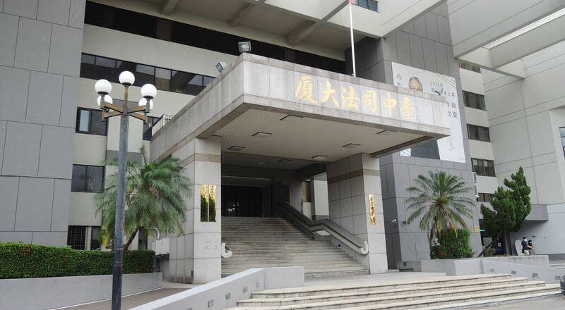 台中色房東襲胸女房客8秒 判10月賠20萬