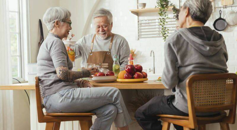 時間小偷是誰?研究揭密:大腦「翻頁書」隨年齡變薄