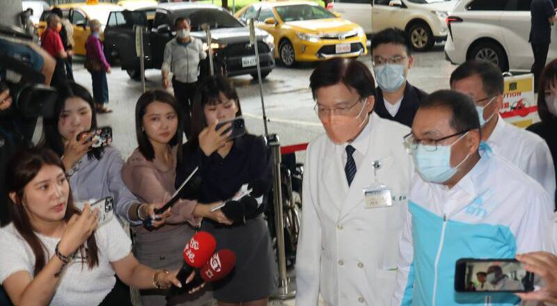 新店廣興水域救難勇消溺水 台北慈濟醫院：持續搶救中