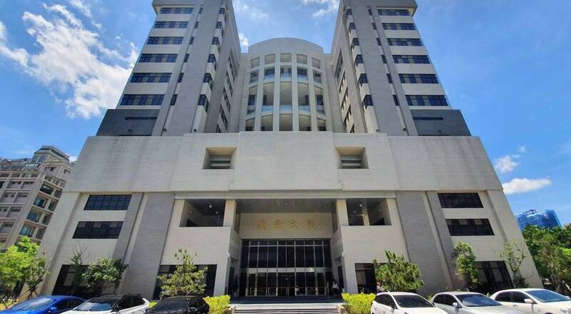 腳指也夾針孔！士檢書記官3年偷拍21女82次  終局判決出爐