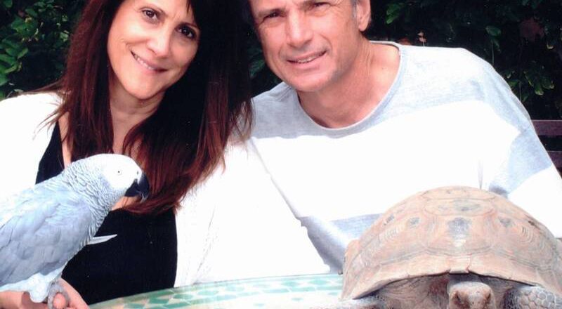 《美國偶像》音樂總監和丈夫 驚傳在豪宅內遭槍殺