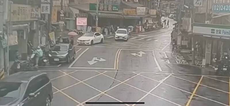 男子疑施用「丧尸烟弹」毒驾 接连撞伤骑士、路人