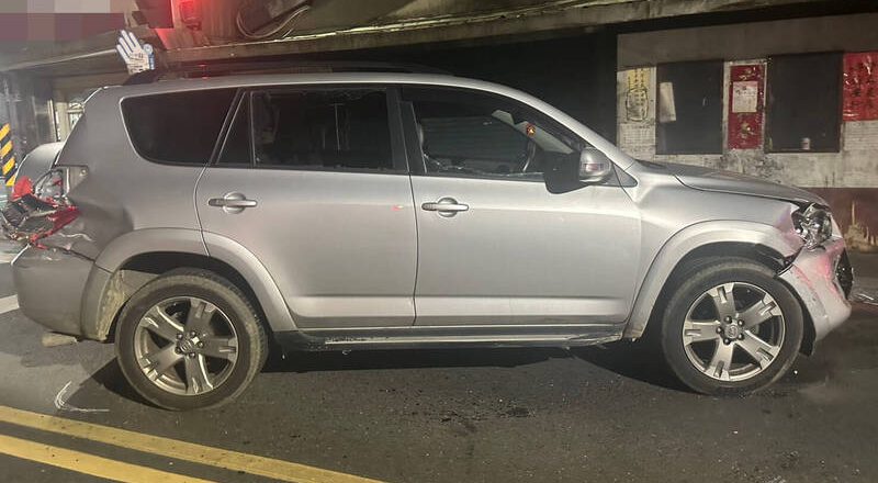 汐止深夜追逐战！酒驾男拒检加速逃逸撞警车 收22万元罚单