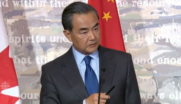 當加拿大外長面 王毅嗆記者「妳沒發言權」