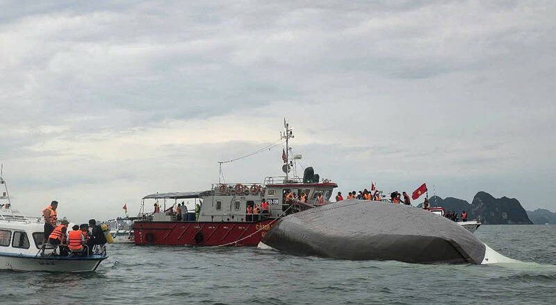 越南下龍灣暴雨遊艇翻覆!至少34死多人失蹤