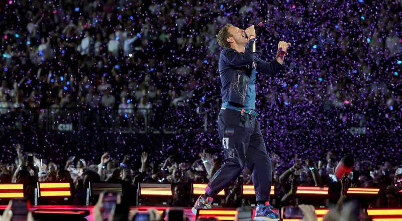 「酷玩」kiss cam抓猴!人手一機網路時代 公開羞辱已是常態