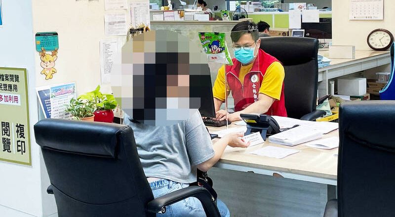 携超量卷烟与雪茄回台挨罚 女「股票遭冻结」秒缴清罚锾