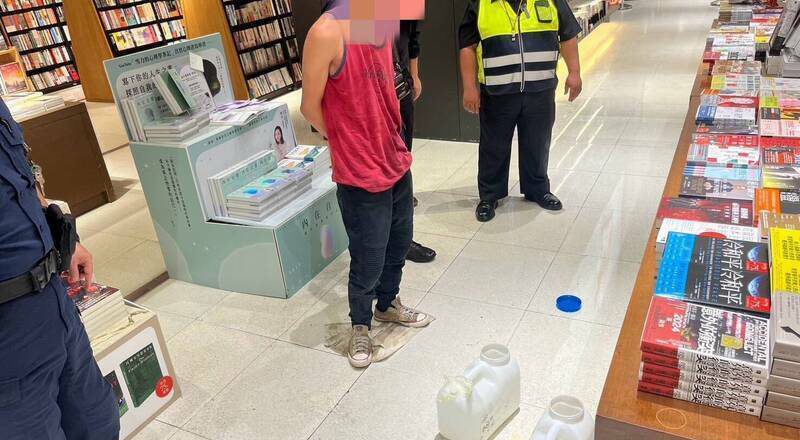 失业男持刀企图纵火台中勤美诚品书店 一、二审都判缓刑