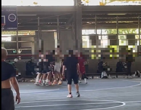 打球变打人 高雄警检视影片将通知双方到案