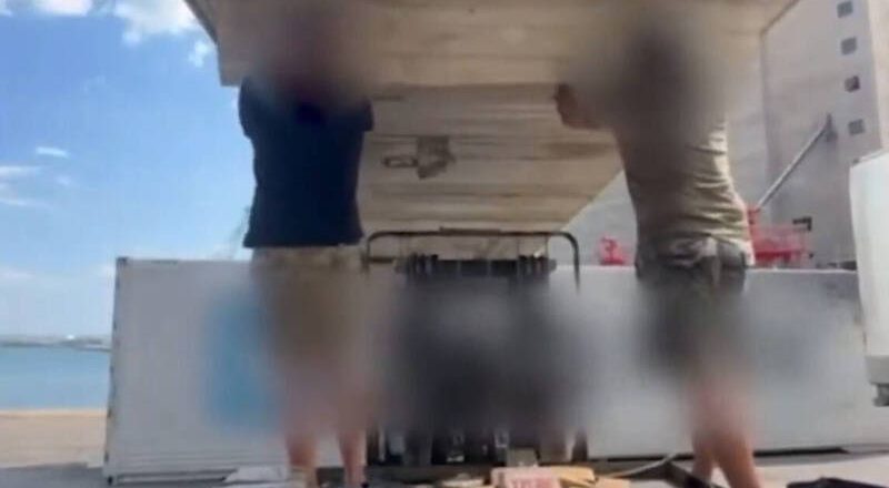 希腊警方查获超270公斤古柯碱 价值约1.9亿 3人遭逮捕