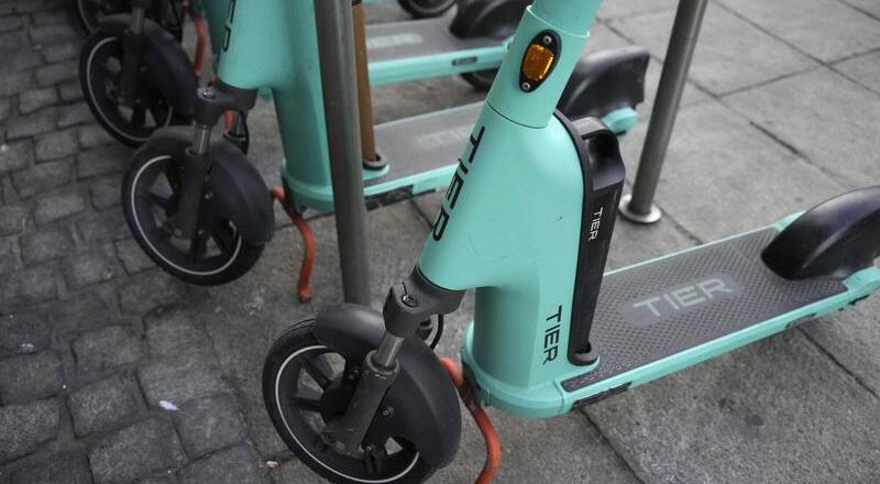 電動滑板車釀命案 英國女酒駕撞死人認罪