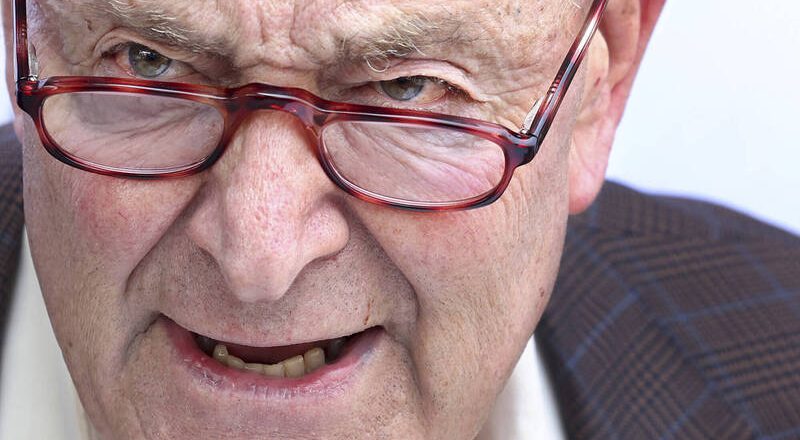 轟川普出賣烏克蘭 美參院民主黨領袖︰他拿不到和平獎