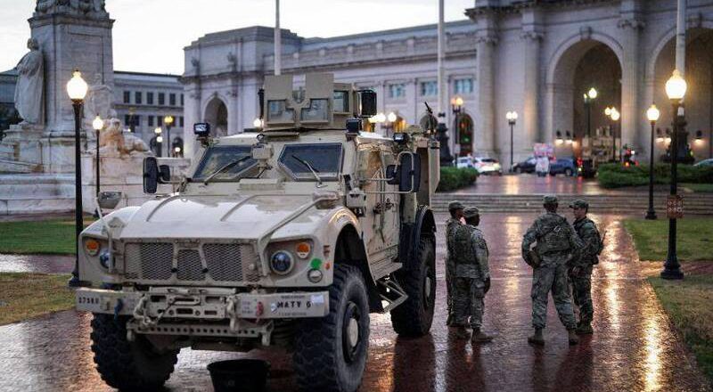 川普派國民兵進駐華府 華爾街日報：準備開始攜帶武器