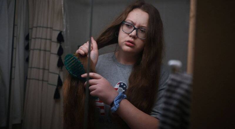 不滿護髮素被女友偷用 英國女護理師狠「加料」被判刑