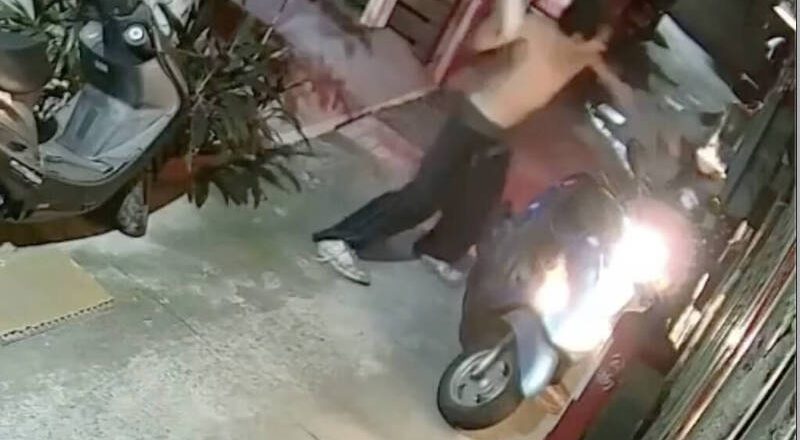 半裸男拦车打伤老妇警以非现行犯放走 挨轰:新竹早餐店被砸店翻版