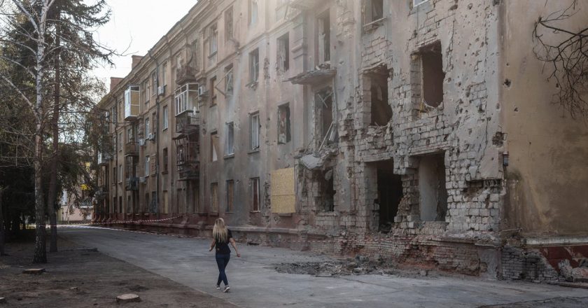 烏軍東部展開新一輪反攻 奪回7村並俘虜百名俄兵