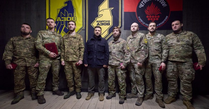 俄军渗入乌东重镇波克罗夫斯克 泽伦斯基赶赴前线视察