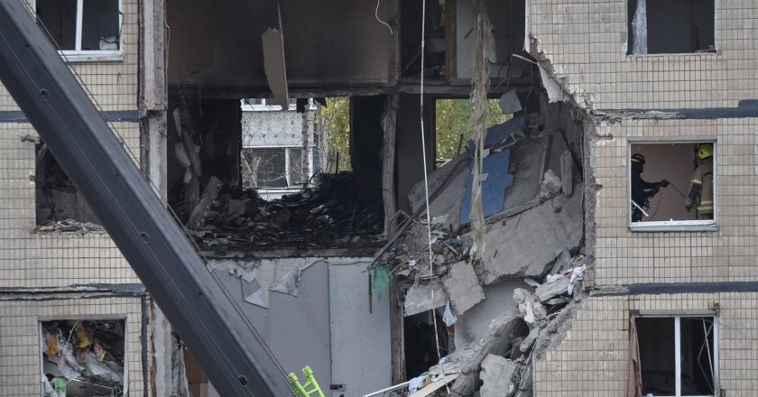 俄罗斯大规模空袭压垮乌克兰防空 2核电厂变电站受袭 欧洲核安全告急