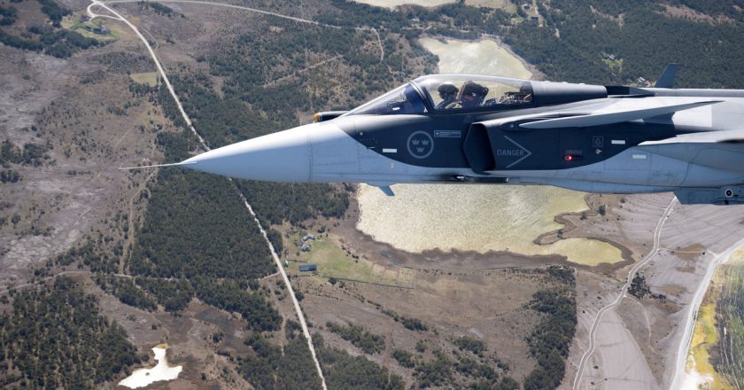 泽伦斯基访瑞典 有意愿购买百架狮鹫战机