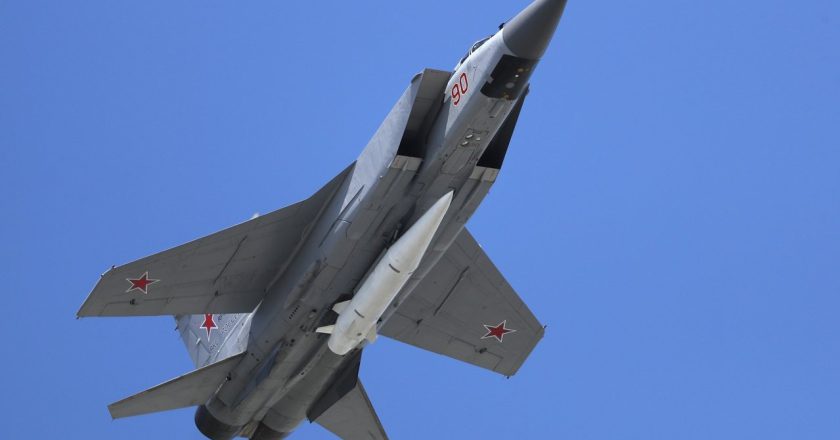 俄媒:英乌策动米格-31叛逃 遭俄安全局破获
