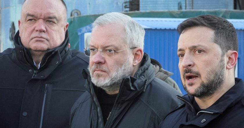 幕后主使要回扣 泽伦斯基亲信陷贪腐疑云