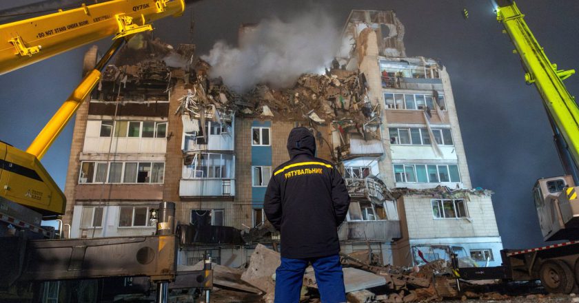 俄羅斯襲烏克蘭西部公寓大樓 至少26死、多人失聯