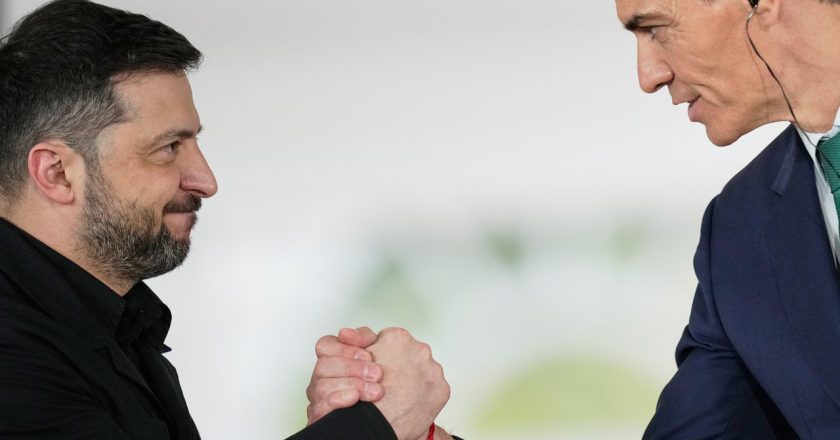 川普「28点」引爆乌国怒火 泽伦斯基借力逆袭