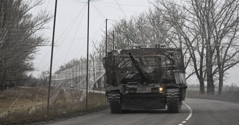 为普亭会见美特使造势？俄军高调宣布攻占乌东重镇波克罗夫斯克