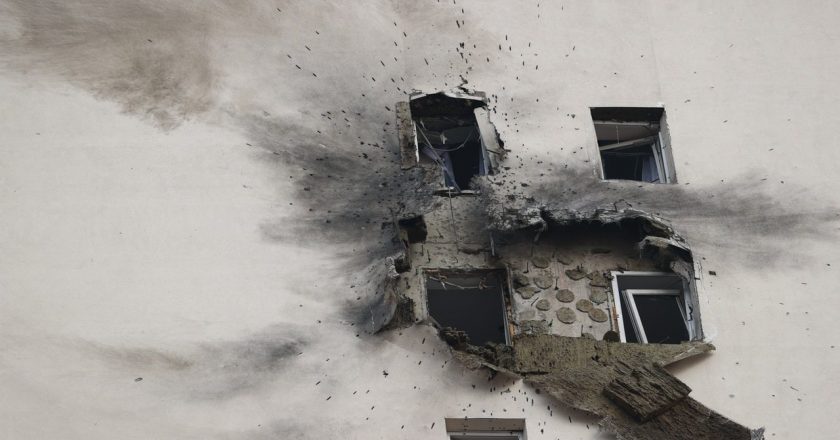 俄击落360架乌克兰无人机 百余航班延误或取消