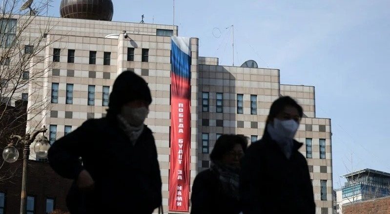 俄乌战将满4周年 俄使馆挂「战争胜利」布条 南韩抗议